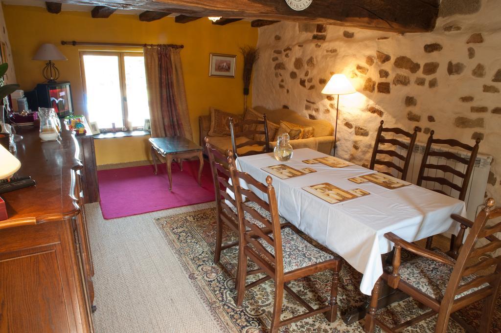 L'Ancien Presbytere Chambres D'Hote Ou Gite Le Dorat Exteriér fotografie