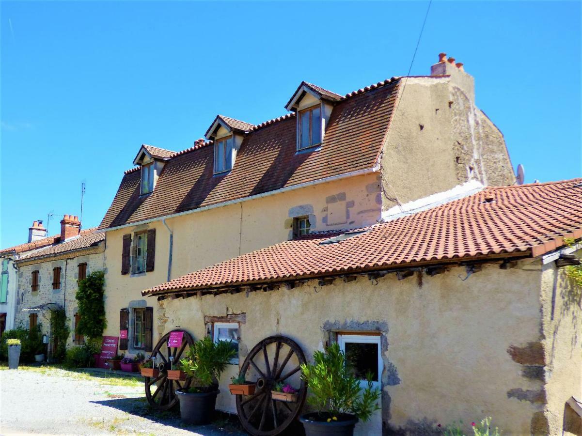 L'Ancien Presbytere Chambres D'Hote Ou Gite Le Dorat Exteriér fotografie